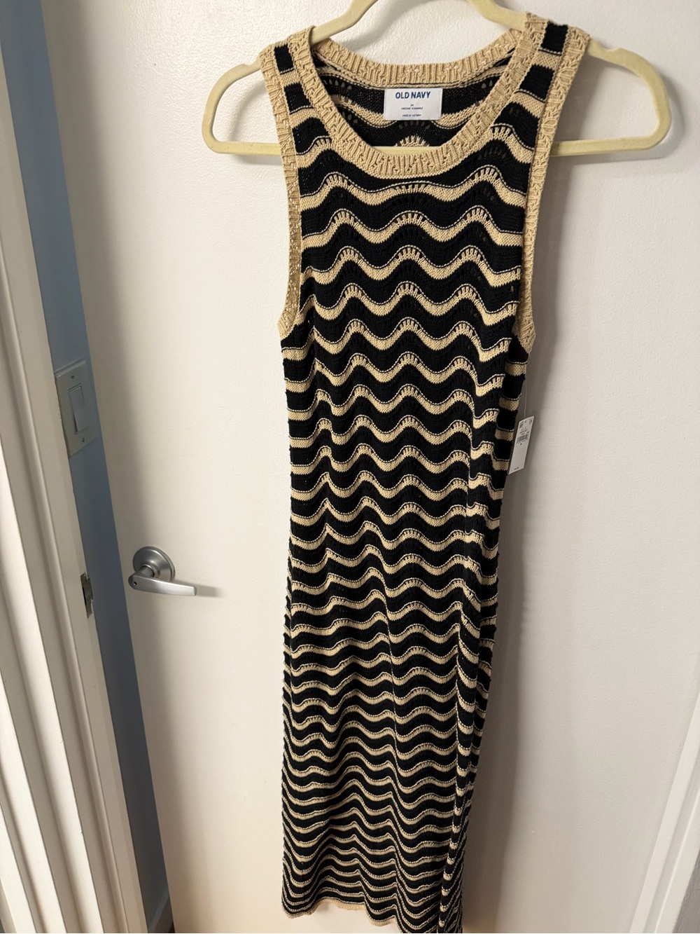 NWT Old Navy Black & Tan Wavy Knit Tank Dress